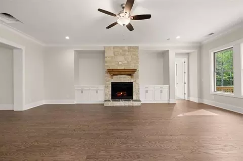 Living - 113 Summit View Ct, Canton, GA 30114 photo 3 of 4