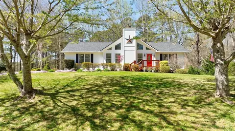 414 Sweetgum Dr, Woodstock, GA 30188
