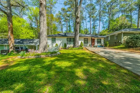 2205 Lilac Ln, Decatur, GA 30032