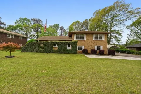 6849 Wendy Jean Dr, Morrow, GA 30260