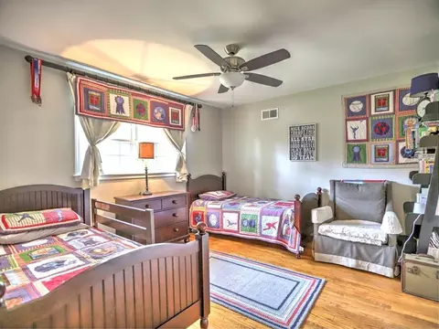 Bedroom - 1890 Gainsborough Dr, Chamblee, GA 30341 photo 3 of 4