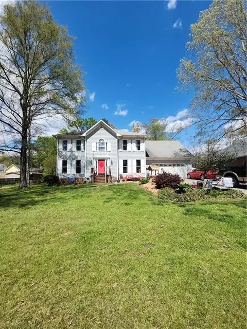 16 Meadowood Dr NW, Rome, GA 30165