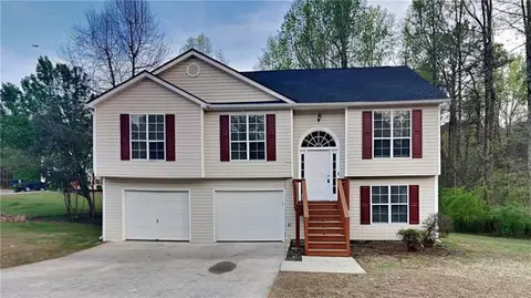 3225 Noahs Ln, Ellenwood, GA 30294