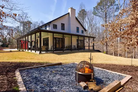 Exterior - 14389 Cogburn Rd, Milton, GA 30004 photo 4 of 23