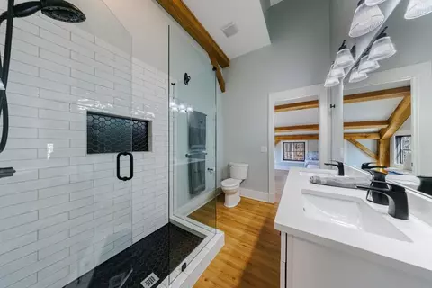 Bath - 14389 Cogburn Rd, Milton, GA 30004 photo 8 of 11
