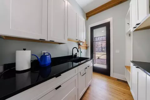 Kitchen - 14389 Cogburn Rd, Milton, GA 30004 photo 9 of 10