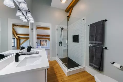 Bath - 14389 Cogburn Rd, Milton, GA 30004 photo 7 of 11
