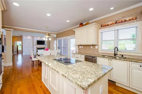 Kitchen - 2941 Willowstone Dr, Duluth, GA 30096 photo 6 of 6