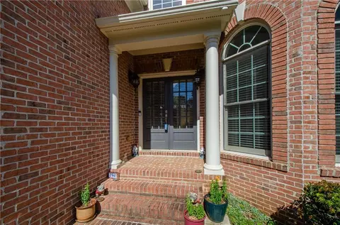 Exterior - 2941 Willowstone Dr, Duluth, GA 30096 photo 4 of 11