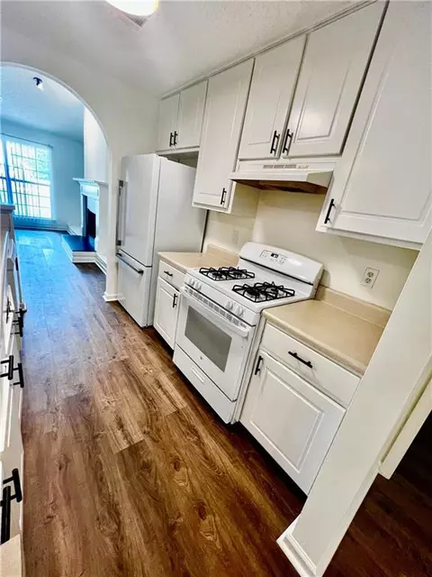 Kitchen - 6764 Biscayne Blvd, Rex, GA 30273 photo 7 of 8