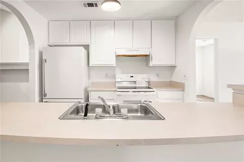 Kitchen - 6764 Biscayne Blvd, Rex, GA 30273 photo 3 of 8