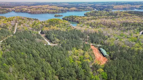 43 Long Pine Ln, Elberton, GA 30635