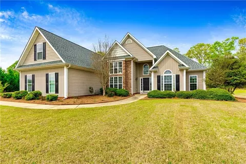 62 Fieldstone Farms Dr, Senoia, GA 30276