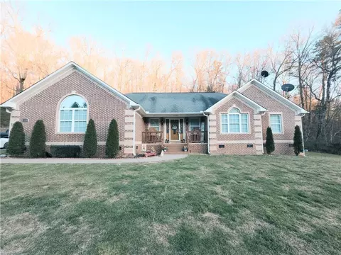 575 Morgan Dairy Rd SW, Cave Spring, GA 30124