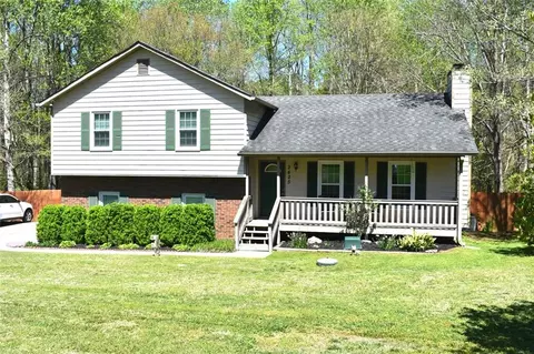 2425 Danver Ln, Buford, GA 30519