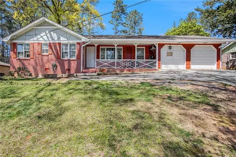 679 Southwind Dr NW, Lilburn, GA 30047