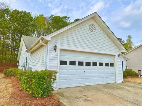 Exterior - 2875 Fort Apachee Trl, Dacula, GA 30019 photo 6 of 13