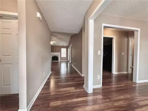 Entry Way - 2875 Fort Apachee Trl, Dacula, GA 30019 photo 2 of 3