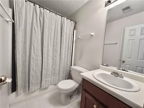 Bath - 2875 Fort Apachee Trl, Dacula, GA 30019 photo 6 of 6