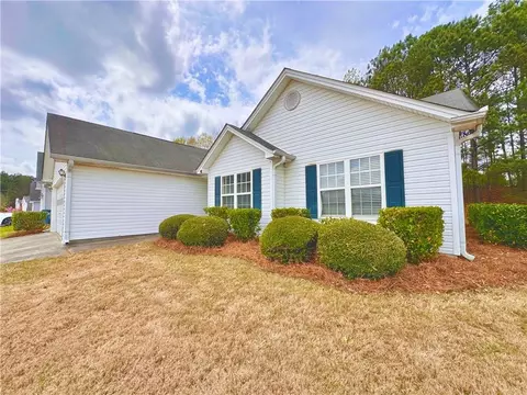 Exterior - 2875 Fort Apachee Trl, Dacula, GA 30019 photo 4 of 13