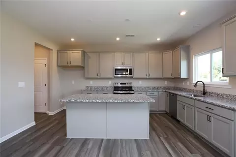 1003 Rainier Dr, Euharlee, GA 30120 photo 5
