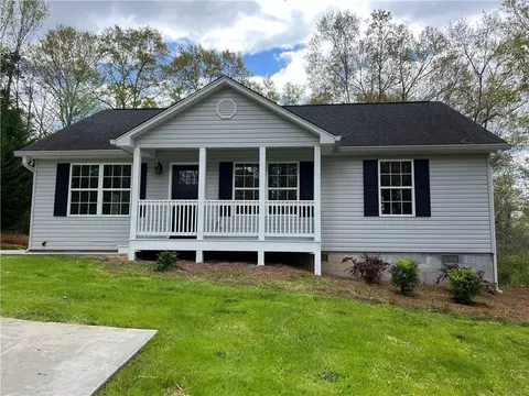 3224 Hilltop Cir, Gainesville, GA 30506