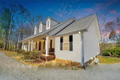 205 Pocaset Dr, Ellijay, GA 30540