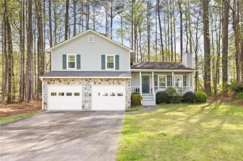 210 Crabapple Ct, Powder Springs, GA 30127