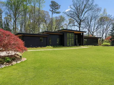 222 Pine Lake Dr, Atlanta, GA 30327