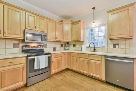 6565 Pond View Ct, Clermont, GA 30527 photo 10