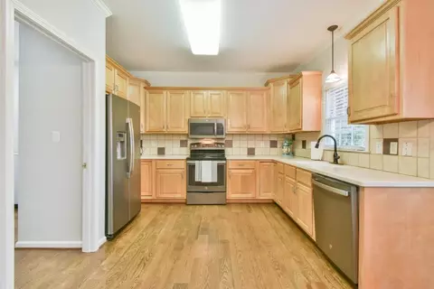 6565 Pond View Ct, Clermont, GA 30527 photo 9