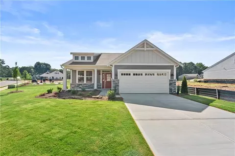 113 Laurel Farms Ln, Dallas, GA 30157