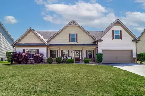 647 Brakeman Cir, Jefferson, GA 30549