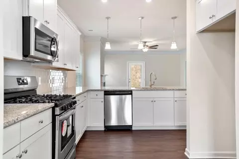 Kitchen - 409 Nottely Dr, Temple, GA 30179 photo 4 of 5