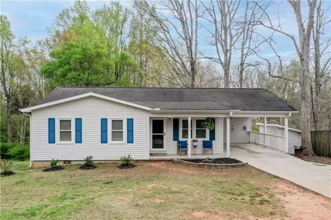 305 Garrison Rd, Cornelia, GA 30531
