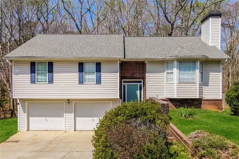 146 Windsong Dr, Social Circle, GA 30025
