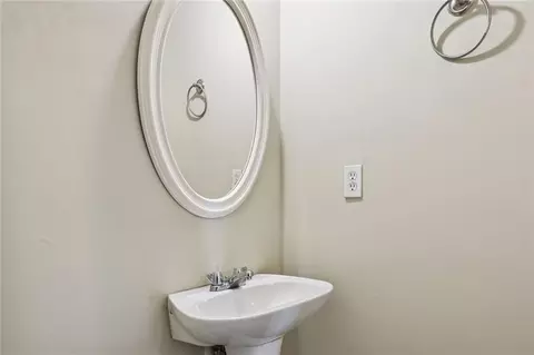 2262 Nicole Dr, Hampton, GA 30228 photo 6