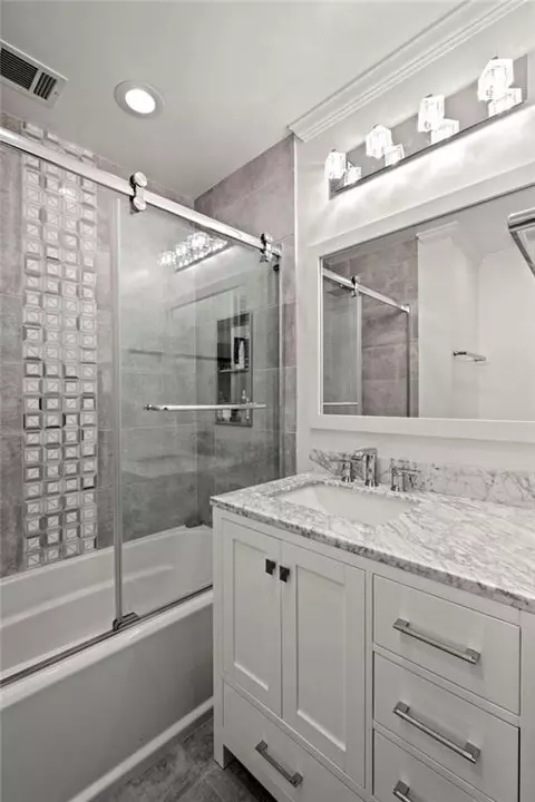 Bath - 520 Francis Pointe, Duluth, GA 30097 photo 7 of 11