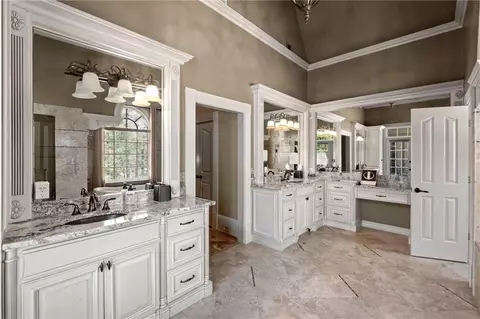 Bath - 520 Francis Pointe, Duluth, GA 30097 photo 3 of 11