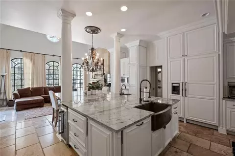 Kitchen - 520 Francis Pointe, Duluth, GA 30097 photo 2 of 3