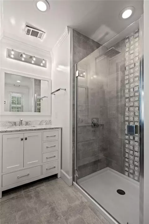 Bath - 520 Francis Pointe, Duluth, GA 30097 photo 6 of 11