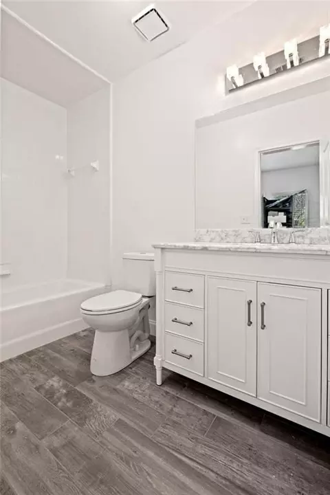 Bath - 520 Francis Pointe, Duluth, GA 30097 photo 11 of 11