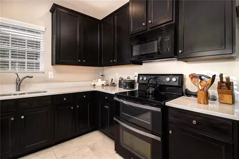 1188 Warm Spring Ct, Hampton, GA 30228 photo 8