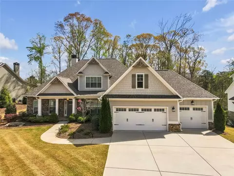 8825 Port View Dr, Gainesville, GA 30506