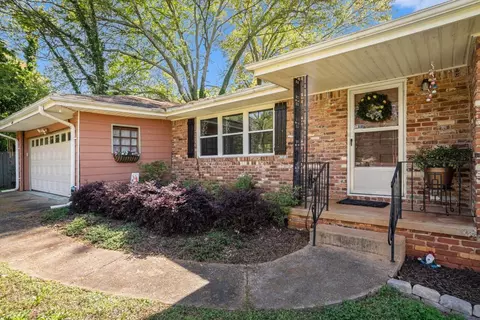4029 Phylis Pl, Decatur, GA 30035