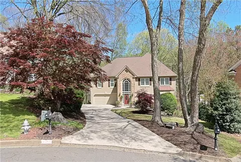 9245 Tuckerbrook Ln, Johns Creek, GA 30022