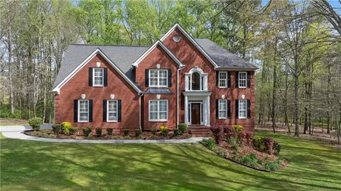 5040 Woodlong Ln, Cumming, GA 30040
