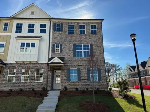 1570 Gin Blossom Cir, Lawrenceville, GA 30045