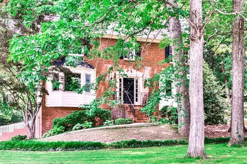 3627 Kelin Ct, Lilburn, GA 30047