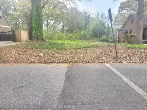 540 Woodlawn Ave NW, Atlanta, GA 30318